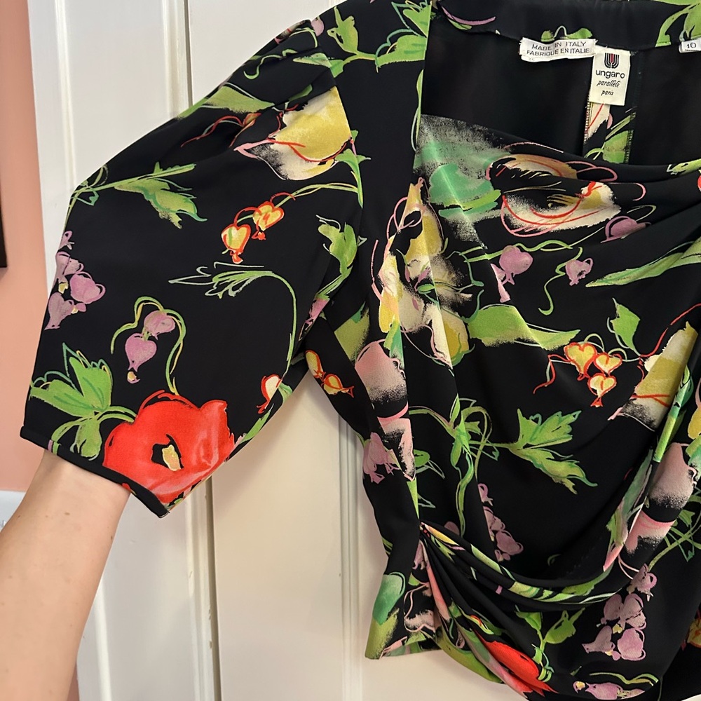 Emanuel Ungaro vintage 1980s black floral silk blouse, sz 4, sexy but demure - Picture 6 of 11